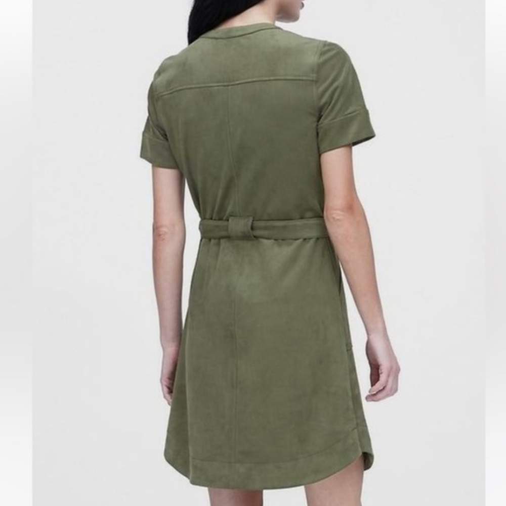Banana Republic Sage Green Faux Suede Button Down Utility Shirtdress 6 - Picture 2 of 12